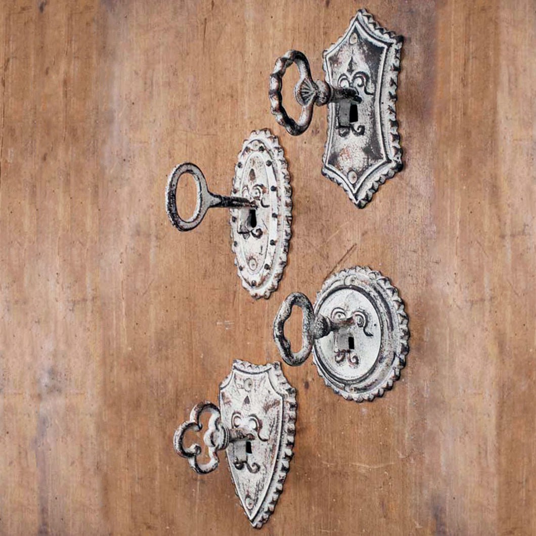 Shabby chic antique skeleton key wall hook set