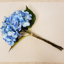 Load image into Gallery viewer, Blue Faux Hydrangea Bunch
